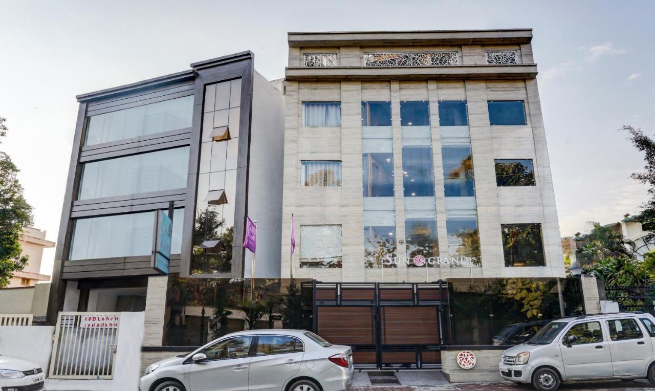 Hotel Sun Grand Dehradún Kültér fotó